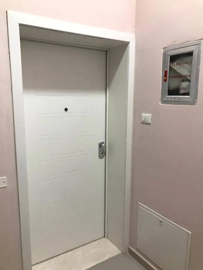 Edan Apartments Влёра 0*,