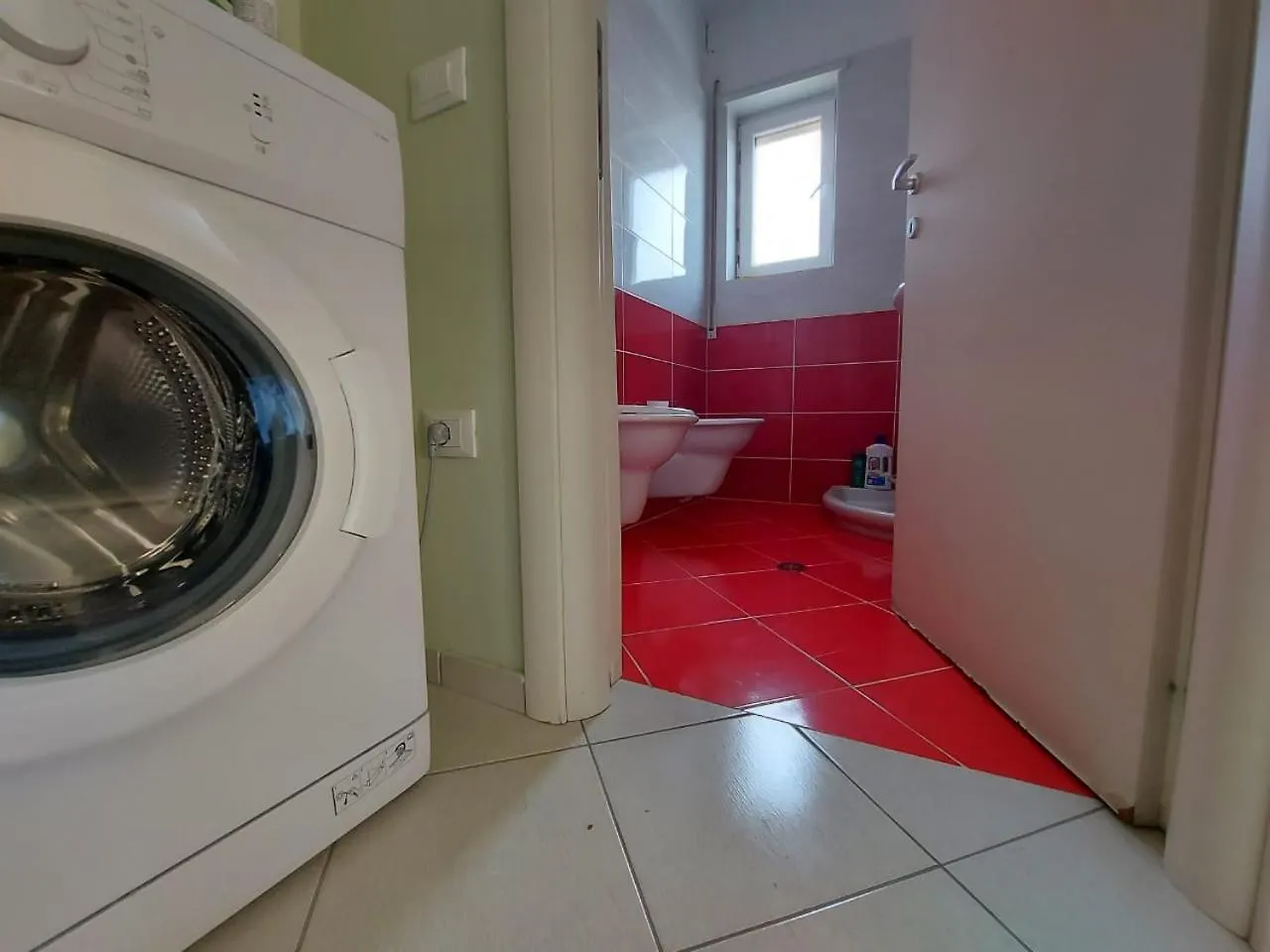 Edan Apartments Влёра 0*,  Албания