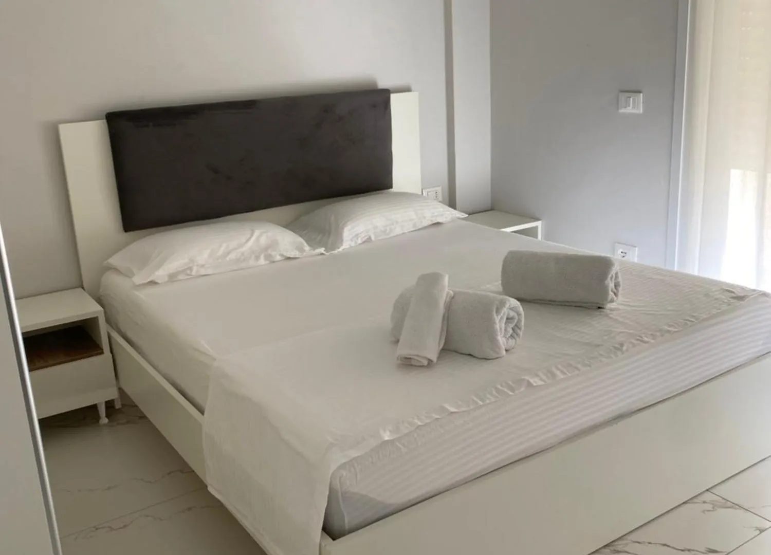 Edan Apartments Влёра