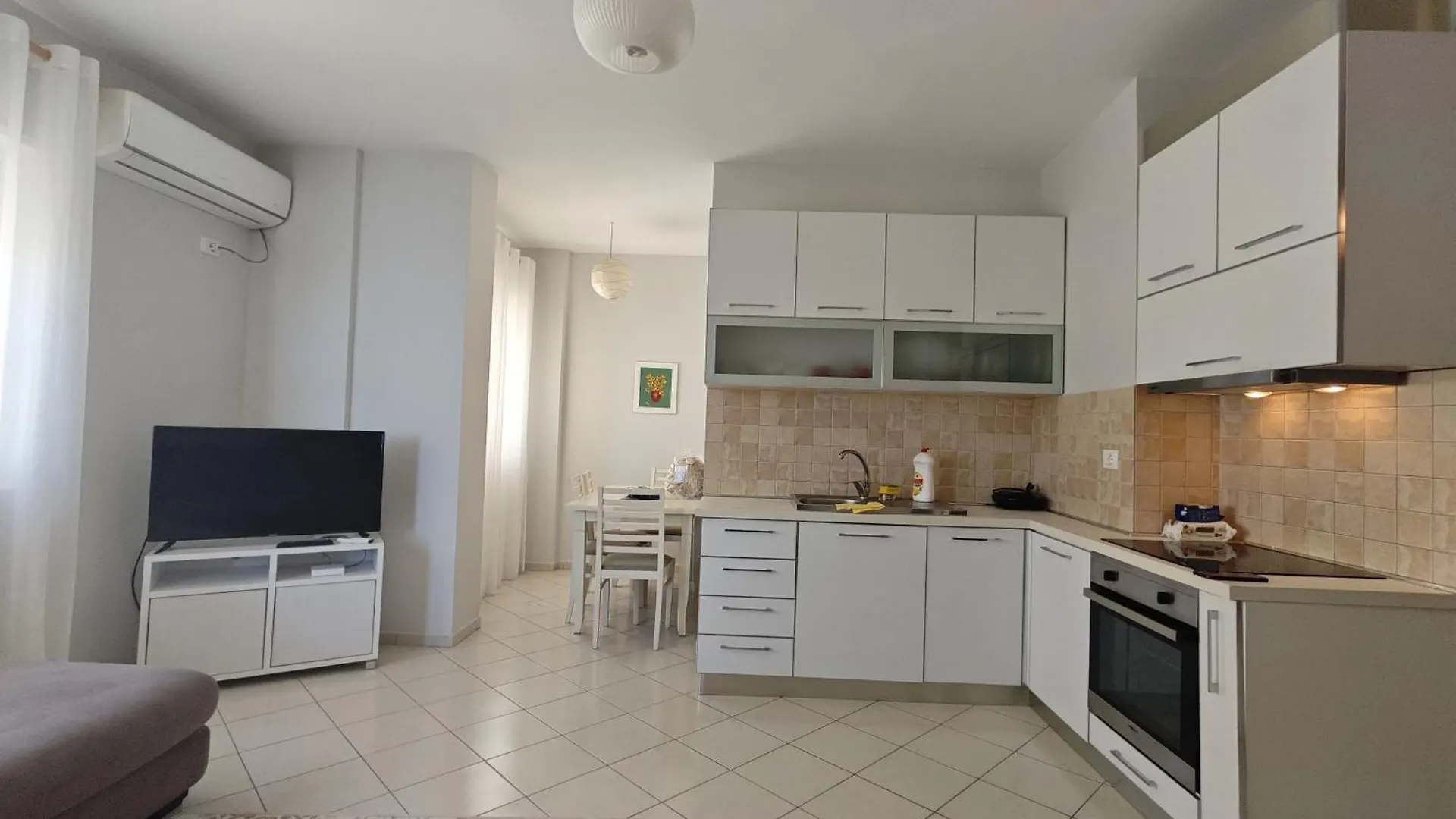 Edan Apartments Влёра Албания